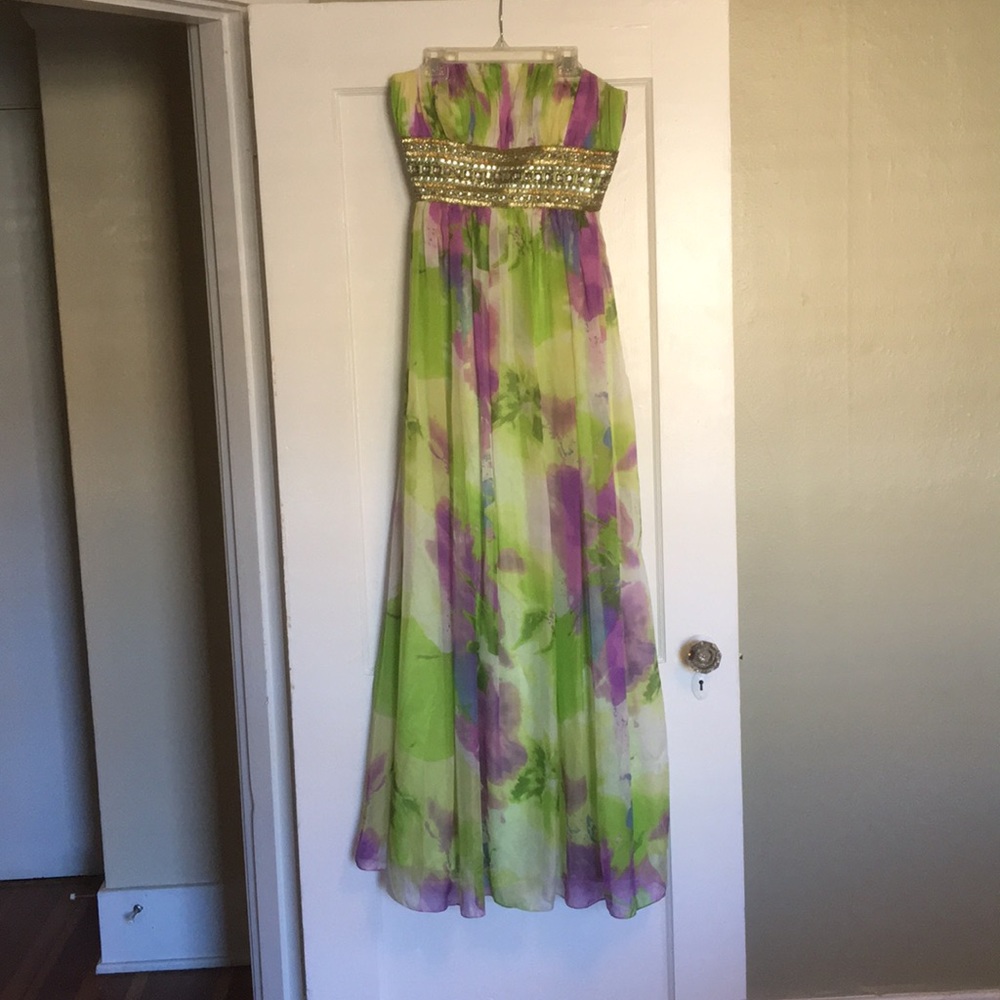 Camille La Vie strapless prom dress